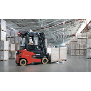 Fenwick-Linde lance une nouvelle génération de chariots frontaux électriques innovants