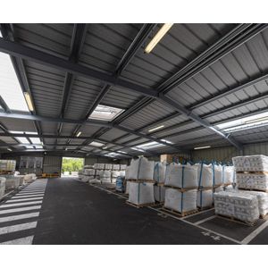 Legoupil Industrie installe un second entrepôt industriel chez le spécialiste du recyclage des déchets réfractaires.