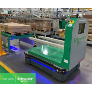 Schneider Electric intègre EcoStruxure Machine Advisor sur les AGV du site MasterTech à Moirans 