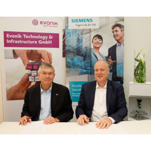 Siemens et Evonik concluent un partenariat technologique pour la gestion des données dans Comos