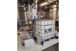 Station de lavage pour containers IBC et GRV