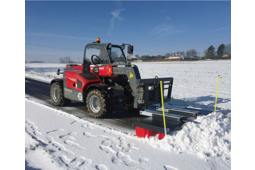 Balayeuse tractée avec lame à neige Actisweep