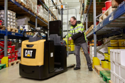 Cat® Lift Trucks, une nouvelle génération NO-N2 de préparateurs de commandes au sol 