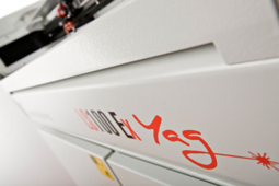 LS100EX YAG, une nouvelle solution de marquage laser sur matériaux métalliques et plastiques