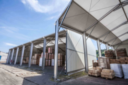 hangar de stockage métallique