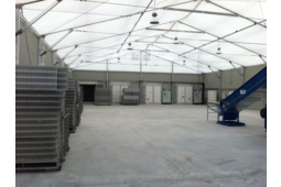 Hangar de stockage polyvalent