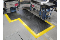 Dalles PVC flexibles pour sols industriels et commerciaux 