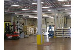 Plateforme de stockage, mezzanine industrielle sur mesure