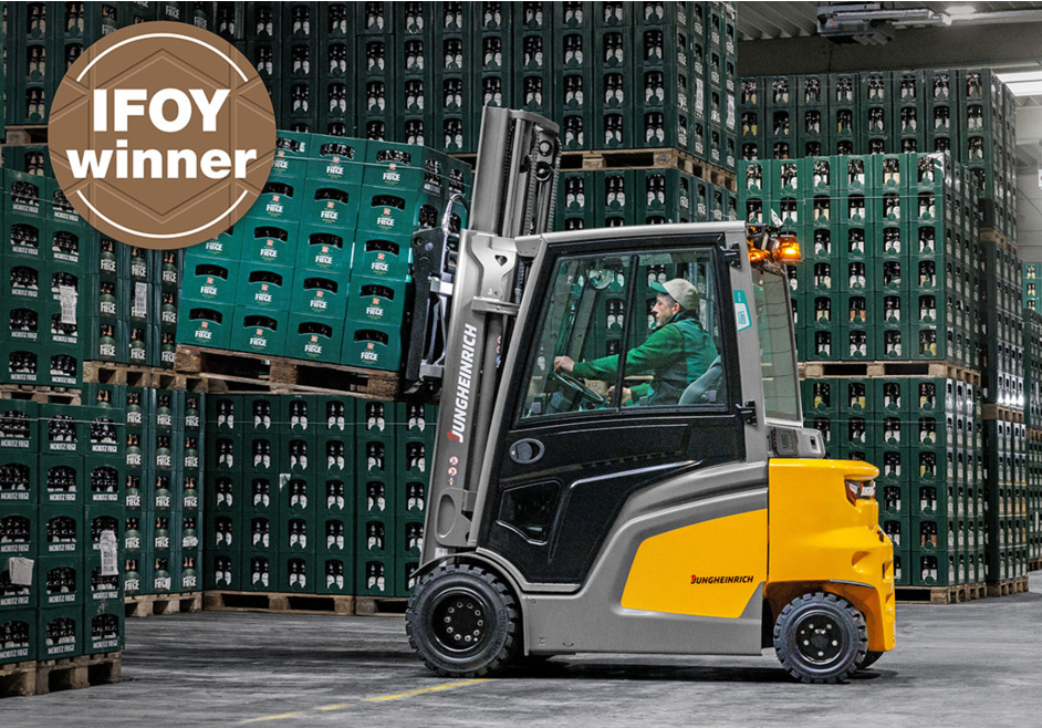 Le chariot frontal électrique EFG 425 de Jungheinrich remporte l’IFOY AWARD 2025