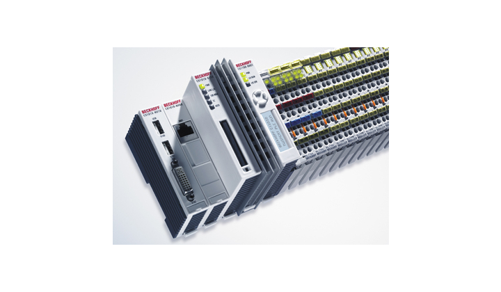 Il est possible d'ajouter directement les bornes d’E/S Beckhoff ainsi que les bornes EtherCAT au PC embarqué CX1010