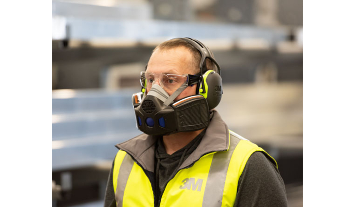 Nouveau demi-masque 3M Secure Click série HF-800 - Protection contre les  gaz et les vapeurs
