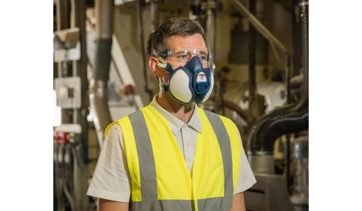 Nouvelle génération de demi-masques 3M™ Série 4000+ : 30% de confort respiratoire en plus