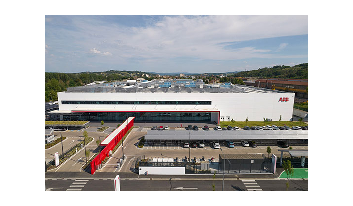 ABB inaugure son plus grand site de production de chargeurs rapides DC en Italie