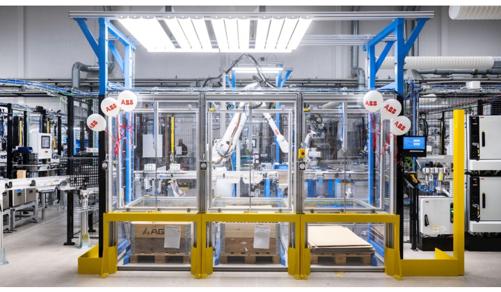 ABB inaugure sa nouvelle ligne de production entièrement automatisée à Västerås  