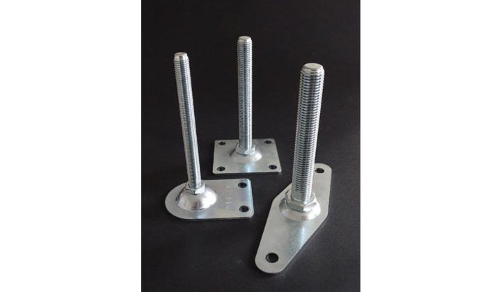 Pieds auto-­‐alignants fixables