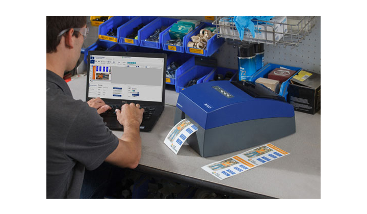 Imprimante couleur BradyJet J2000 : pour imprimer des étiquettes et panneaux de sécurité accrocheurs 