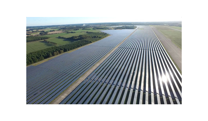 Les onduleurs photovoltaïques de Delta au sein d'une centrale électrique solaire au Danemark 