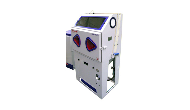 Cabine de sablage pour vitres