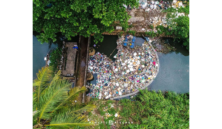 igus soutient l'initiative de l'organisation allemande Plastic Fischer pour la collecte 10.000 kilos de déchets plastiques