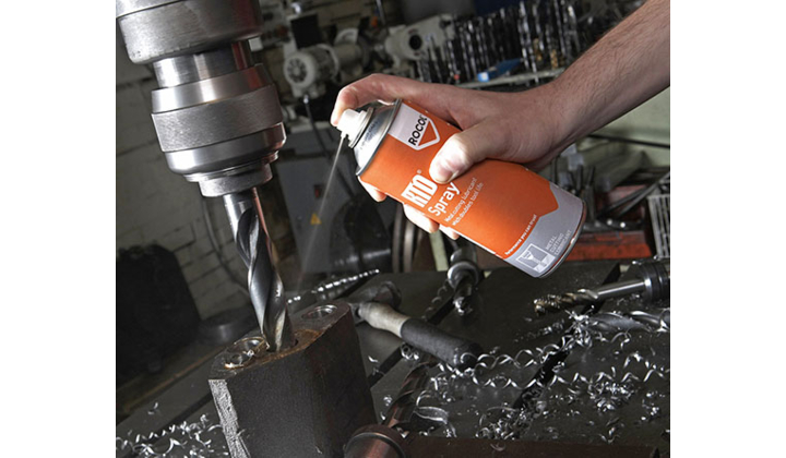 Une nouvelle solution de lubrification manuelle de coupe pour le travail et l'usinage des métaux