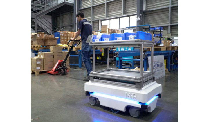 Les robots mobiles MiR permettent l'innovation intralogistique chez Bossard Smart Factory Logistics