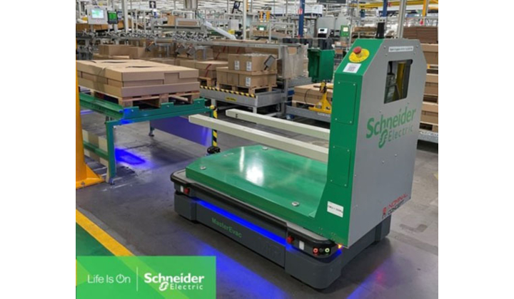 Schneider Electric intègre EcoStruxure Machine Advisor sur les AGV du site MasterTech à Moirans 