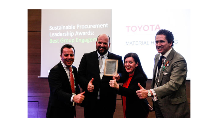 Toyota Material Handling reçoit le prix "BEST GROUP ENGAGEMENT" pour sa démarche de développement durable