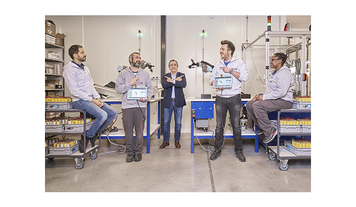 VLAD intègre cinq cobots collaboratifs Universal Robots pour optimiser sa production de batteries pour respirateurs