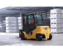 Nouveaux chariots élévateurs électriques 4 à 5 tonnes Cat® Lift Trucks