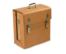 Caisses Wrapes wraps sont des caisses navettes fabriquées en carton triple cannelure ép.15 mm avec des renforts en contreplaqué ou en tasseaux de bois.