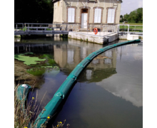 Barrage pour déchets et débris flottants