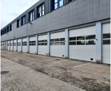Dynaco installe 17 portes sectionnelles dans le bâtiment du SDIS de la région Rhône-Alpes