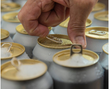 Les roulements NSK préviennent les défaillances chez un fabricant mondial de canettes de boisson