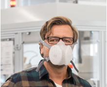 Pour la première fois, Schmersal fabrique un masque de protection respiratoire de type FFP2