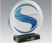 SOURIAU reçoit le trophée 2016 de la meilleure satisfaction client de la part de SAFRAN ELECTRICAL & POWER  